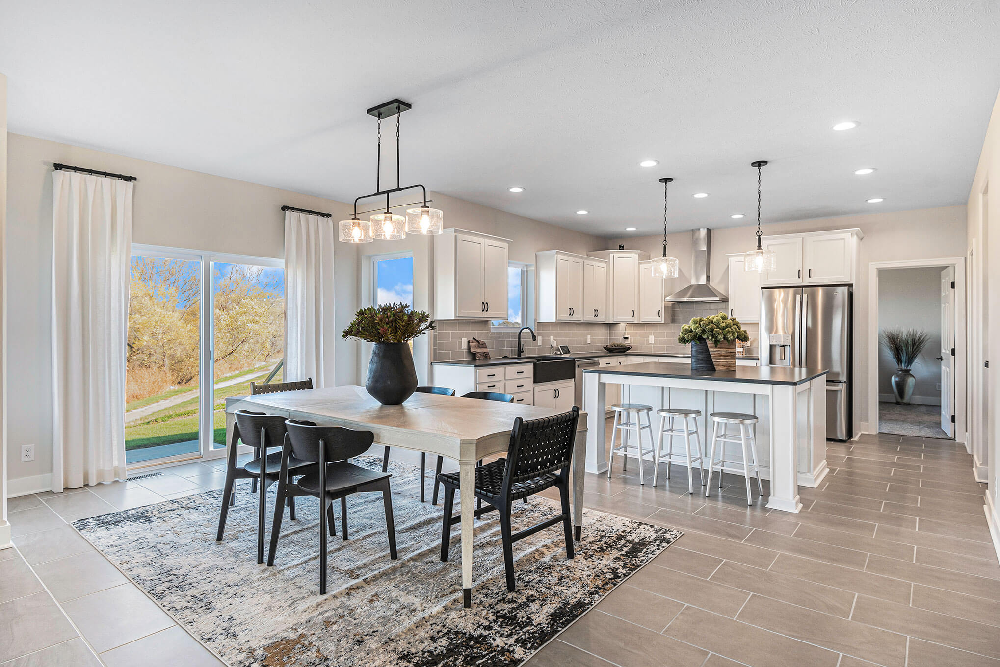 large and open modern kitchen